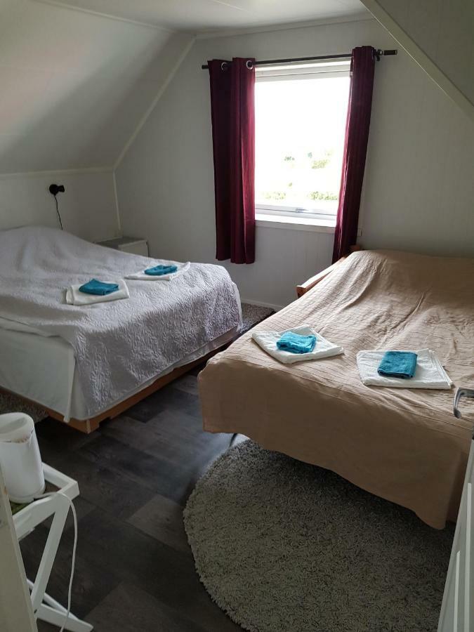 1 Room In The Yellow House, Close To Airport & Lofoten Evenskjer Kültér fotó